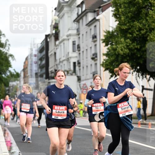 14.06.2026 - REWE Women's Run Dr. Thomas Lammeyer http://msf.ph/oto/9783372 14.06.2026 10:52:29 Laufen 5214, 7, 6032, 5389, 7 meine-sportfotos.de