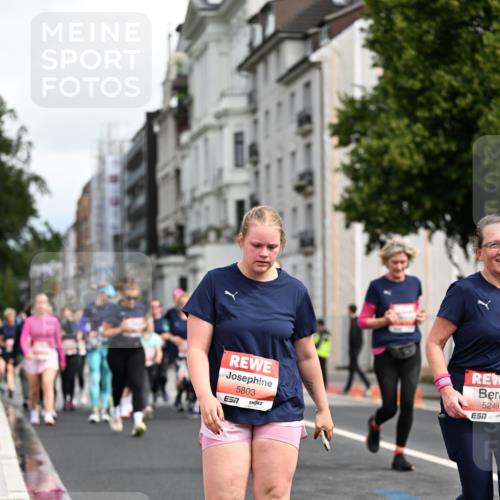 14.06.2026 - REWE Women's Run Dr. Thomas Lammeyer http://msf.ph/oto/9783433 14.06.2026 10:52:34 Laufen 5803, 5249 meine-sportfotos.de
