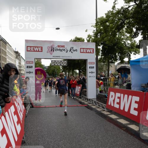 14.06.2026 - REWE Women's Run Michael Strokosch http://msf.ph/oto/9783487 14.06.2026 09:49:18 Laufen 5, 0, 00, 00, 7, 3 meine-sportfotos.de