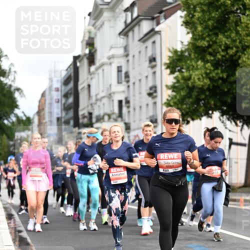 14.06.2026 - REWE Women's Run Dr. Thomas Lammeyer http://msf.ph/oto/9783494 14.06.2026 10:52:38 Laufen 5452, 657, 6067 meine-sportfotos.de