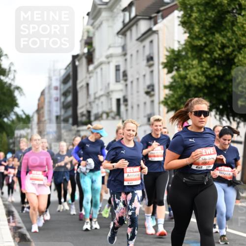 14.06.2026 - REWE Women's Run Dr. Thomas Lammeyer http://msf.ph/oto/9783502 14.06.2026 10:52:38 Laufen 6067, 57 meine-sportfotos.de