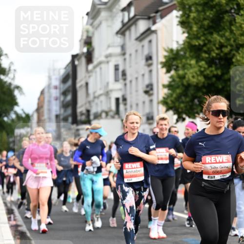 14.06.2026 - REWE Women's Run Dr. Thomas Lammeyer http://msf.ph/oto/9783505 14.06.2026 10:52:39 Laufen 5452, 6577, 6067 meine-sportfotos.de