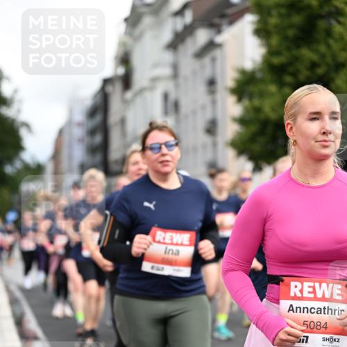 14.06.2026 - REWE Women's Run Dr. Thomas Lammeyer http://msf.ph/oto/9783562 14.06.2026 10:52:43 Laufen 6601, 5084 meine-sportfotos.de
