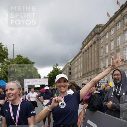 14.06.2026 - REWE Women's Run Michael Strokosch http://msf.ph/oto/9783585 14.06.2026 09:52:26 Laufen 10999, 10604 meine-sportfotos.de