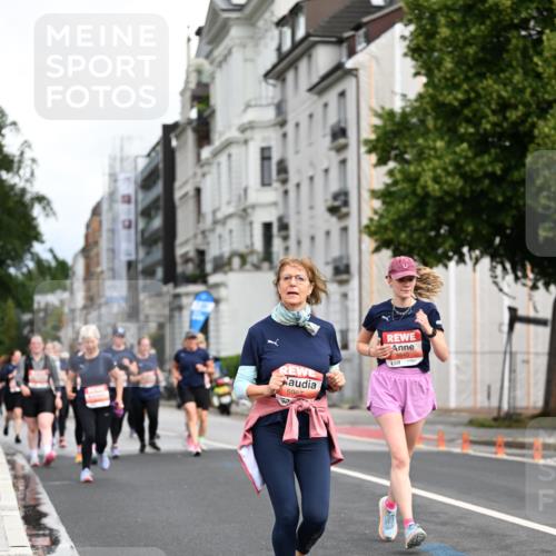 14.06.2026 - REWE Women's Run Dr. Thomas Lammeyer http://msf.ph/oto/9783724 14.06.2026 10:52:55 Laufen 5967, 52, 5545, 7 meine-sportfotos.de