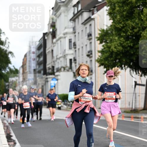 14.06.2026 - REWE Women's Run Dr. Thomas Lammeyer http://msf.ph/oto/9783726 14.06.2026 10:52:55 Laufen 5967, 5545 meine-sportfotos.de