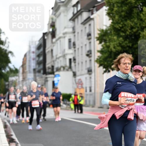14.06.2026 - REWE Women's Run Dr. Thomas Lammeyer http://msf.ph/oto/9783742 14.06.2026 10:52:56 Laufen 3967, 57 meine-sportfotos.de