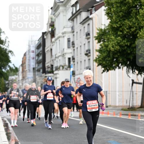 14.06.2026 - REWE Women's Run Dr. Thomas Lammeyer http://msf.ph/oto/9783775 14.06.2026 10:52:59 Laufen 5221, 57 meine-sportfotos.de