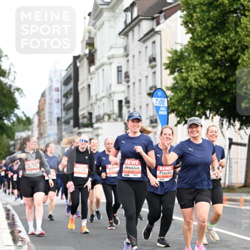 14.06.2026 - REWE Women's Run Dr. Thomas Lammeyer http://msf.ph/oto/9783814 14.06.2026 10:53:01 Laufen 7, 00, 5177, 57, 5439, 57 meine-sportfotos.de