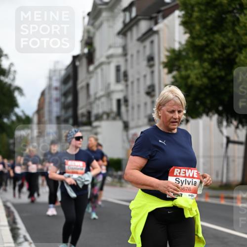 14.06.2026 - REWE Women's Run Dr. Thomas Lammeyer http://msf.ph/oto/9784057 14.06.2026 10:53:19 Laufen 5676 meine-sportfotos.de