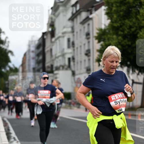 14.06.2026 - REWE Women's Run Dr. Thomas Lammeyer http://msf.ph/oto/9784059 14.06.2026 10:53:19 Laufen 5676, 557 meine-sportfotos.de
