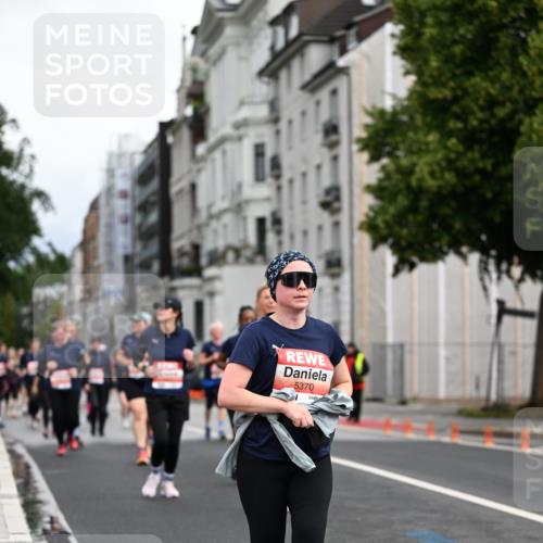 14.06.2026 - REWE Women's Run Dr. Thomas Lammeyer http://msf.ph/oto/9784074 14.06.2026 10:53:20 Laufen 5370 meine-sportfotos.de