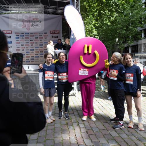 14.06.2026 - REWE Women's Run Michael Strokosch http://msf.ph/oto/9784104 14.06.2026 10:14:14 Laufen 57, 88, 57, 1, 5595, 6014, 5594 meine-sportfotos.de