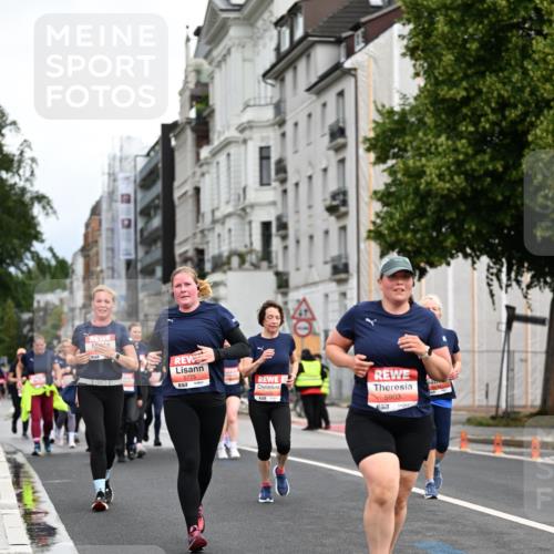 14.06.2026 - REWE Women's Run Dr. Thomas Lammeyer http://msf.ph/oto/9784132 14.06.2026 10:53:25 Laufen 5775, 5903, 7 meine-sportfotos.de
