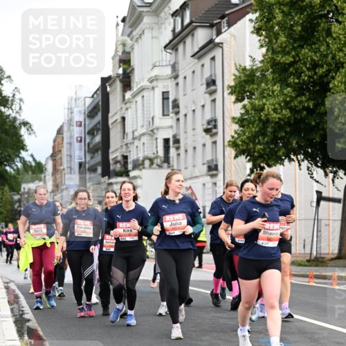 14.06.2026 - REWE Women's Run Dr. Thomas Lammeyer http://msf.ph/oto/9784204 14.06.2026 10:53:30 Laufen 5118, 5119 meine-sportfotos.de