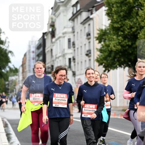 14.06.2026 - REWE Women's Run Dr. Thomas Lammeyer http://msf.ph/oto/9784268 14.06.2026 10:53:34 Laufen 5103, 5752, 657, 5327, 7 meine-sportfotos.de