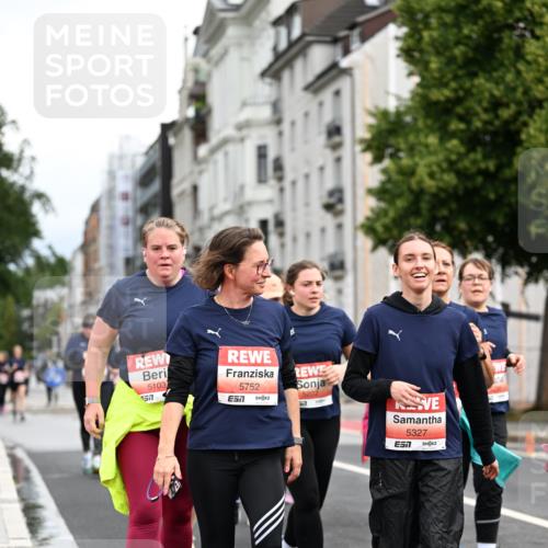 14.06.2026 - REWE Women's Run Dr. Thomas Lammeyer http://msf.ph/oto/9784277 14.06.2026 10:53:35 Laufen 5103, 557, 5752, 7, 5222, 517, 5327 meine-sportfotos.de