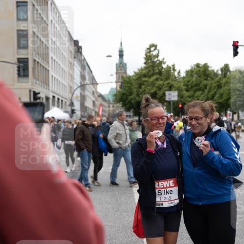14.06.2026 - REWE Women's Run Michael Strokosch http://msf.ph/oto/9784310 14.06.2026 10:33:03 Laufen 10, 32, 11255 meine-sportfotos.de