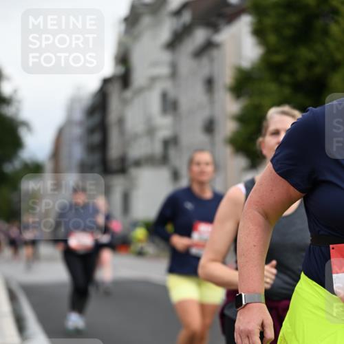 14.06.2026 - REWE Women's Run Dr. Thomas Lammeyer http://msf.ph/oto/9784321 14.06.2026 10:53:37 Laufen  meine-sportfotos.de