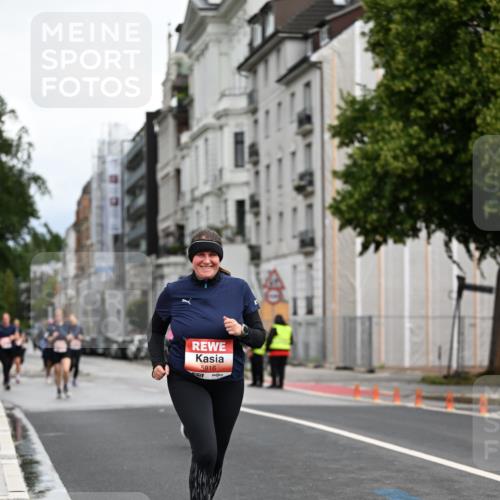 14.06.2026 - REWE Women's Run Dr. Thomas Lammeyer http://msf.ph/oto/9784346 14.06.2026 10:53:39 Laufen 5816 meine-sportfotos.de