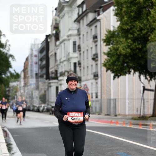 14.06.2026 - REWE Women's Run Dr. Thomas Lammeyer http://msf.ph/oto/9784352 14.06.2026 10:53:39 Laufen 5816 meine-sportfotos.de