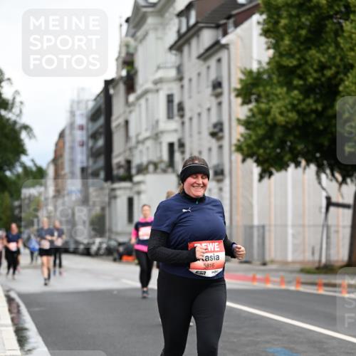 14.06.2026 - REWE Women's Run Dr. Thomas Lammeyer http://msf.ph/oto/9784356 14.06.2026 10:53:39 Laufen 5816 meine-sportfotos.de