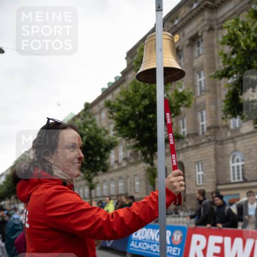 14.06.2026 - REWE Women's Run Michael Strokosch http://msf.ph/oto/9784442 14.06.2026 10:40:14 Laufen  meine-sportfotos.de