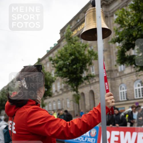 14.06.2026 - REWE Women's Run Michael Strokosch http://msf.ph/oto/9784468 14.06.2026 10:40:16 Laufen  meine-sportfotos.de