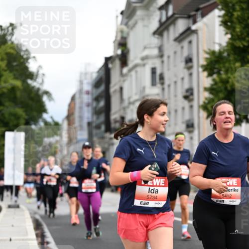14.06.2026 - REWE Women's Run Dr. Thomas Lammeyer http://msf.ph/oto/9784481 14.06.2026 10:53:52 Laufen 5734, 5412 meine-sportfotos.de