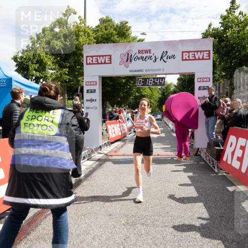 14.06.2026 - REWE Women's Run Michael Strokosch http://msf.ph/oto/9784541 14.06.2026 10:49:32 Laufen 5, 0, 08, 44, 34 meine-sportfotos.de