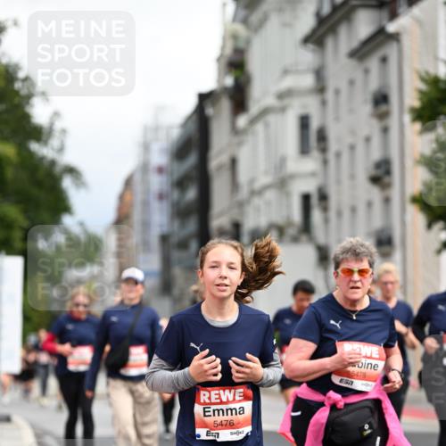 14.06.2026 - REWE Women's Run Dr. Thomas Lammeyer http://msf.ph/oto/9784601 14.06.2026 10:54:02 Laufen 5476, 5478 meine-sportfotos.de