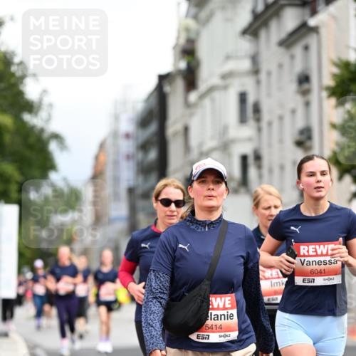 14.06.2026 - REWE Women's Run Dr. Thomas Lammeyer http://msf.ph/oto/9784666 14.06.2026 10:54:06 Laufen 6041, 517, 5414, 57 meine-sportfotos.de