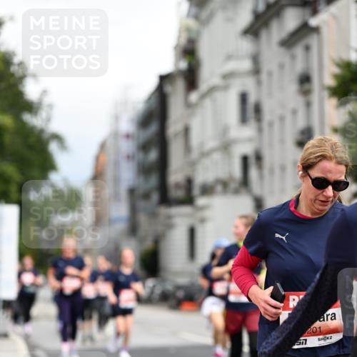 14.06.2026 - REWE Women's Run Dr. Thomas Lammeyer http://msf.ph/oto/9784684 14.06.2026 10:54:07 Laufen 57, 201 meine-sportfotos.de