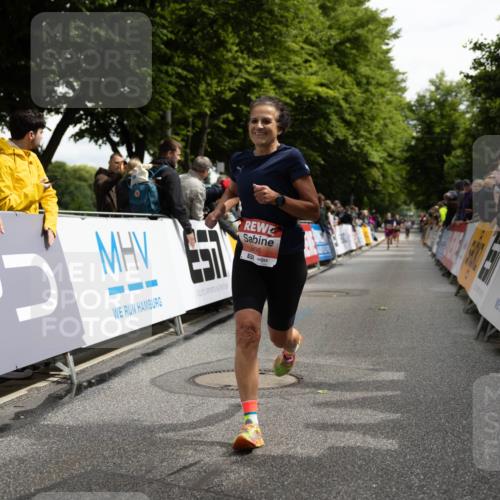 14.06.2026 - REWE Women's Run Michael Strokosch http://msf.ph/oto/9784730 14.06.2026 10:55:19 Laufen 3, 6, 34 meine-sportfotos.de