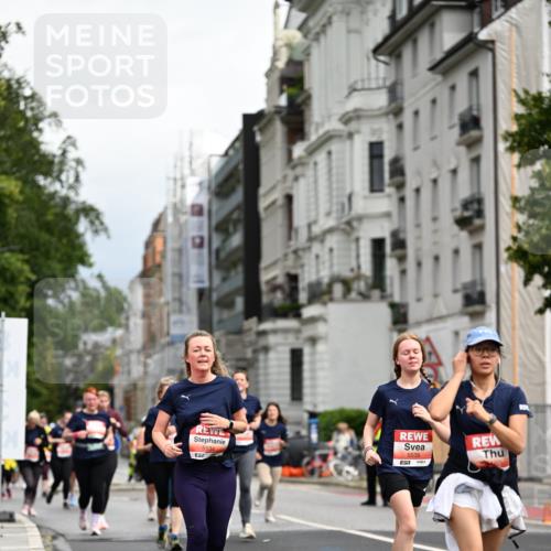 14.06.2026 - REWE Women's Run Dr. Thomas Lammeyer http://msf.ph/oto/9784731 14.06.2026 10:54:10 Laufen 5535, 480, 5534, 7, 7 meine-sportfotos.de