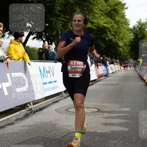 14.06.2026 - REWE Women's Run Michael Strokosch http://msf.ph/oto/9784740 14.06.2026 10:55:20 Laufen 45, 5096, 57 meine-sportfotos.de