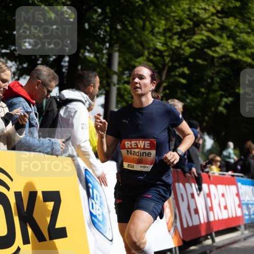 14.06.2026 - REWE Women's Run Michael Strokosch http://msf.ph/oto/9784759 14.06.2026 10:55:44 Laufen 5702, 51 meine-sportfotos.de