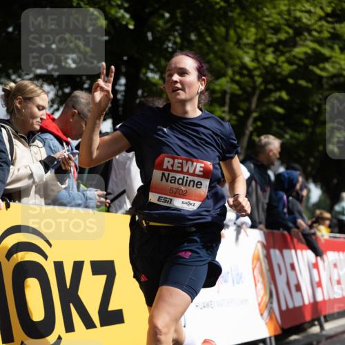 14.06.2026 - REWE Women's Run Michael Strokosch http://msf.ph/oto/9784766 14.06.2026 10:55:44 Laufen 5702 meine-sportfotos.de