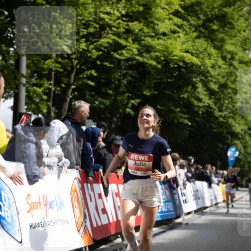 14.06.2026 - REWE Women's Run Michael Strokosch http://msf.ph/oto/9784768 14.06.2026 10:55:46 Laufen 5, 5308 meine-sportfotos.de