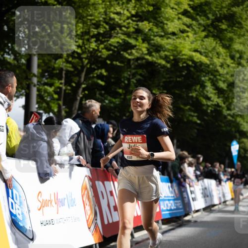 14.06.2026 - REWE Women's Run Michael Strokosch http://msf.ph/oto/9784773 14.06.2026 10:55:46 Laufen 5 meine-sportfotos.de