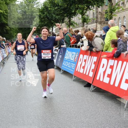 14.06.2026 - REWE Women's Run Strokosch-Dieckow http://msf.ph/oto/9784798 14.06.2026 10:03:09 Ziel 10170, 10224, 10631, 10753, 11350, 11523 meine-sportfotos.de