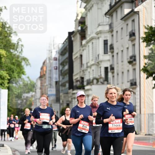 14.06.2026 - REWE Women's Run Dr. Thomas Lammeyer http://msf.ph/oto/9784818 14.06.2026 10:54:16 Laufen 5369, 5232, 51 meine-sportfotos.de