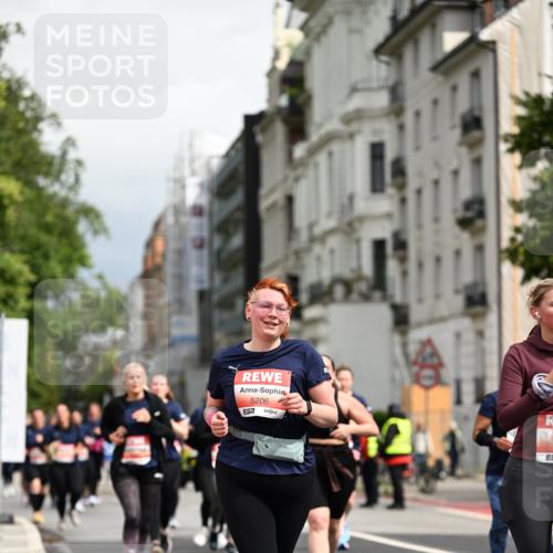 14.06.2026 - REWE Women's Run Dr. Thomas Lammeyer http://msf.ph/oto/9784850 14.06.2026 10:54:18 Laufen 5206, 577 meine-sportfotos.de