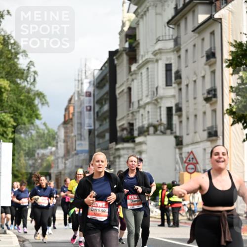 14.06.2026 - REWE Women's Run Dr. Thomas Lammeyer http://msf.ph/oto/9784868 14.06.2026 10:54:21 Laufen 5037, 5186 meine-sportfotos.de