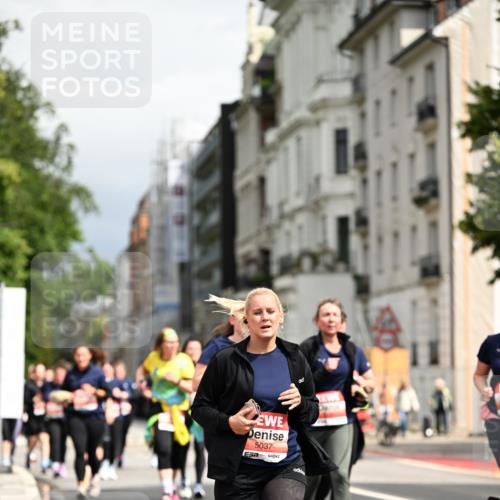 14.06.2026 - REWE Women's Run Dr. Thomas Lammeyer http://msf.ph/oto/9784874 14.06.2026 10:54:22 Laufen 5037 meine-sportfotos.de