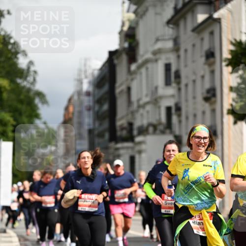 14.06.2026 - REWE Women's Run Dr. Thomas Lammeyer http://msf.ph/oto/9784916 14.06.2026 10:54:27 Laufen 633, 664 meine-sportfotos.de