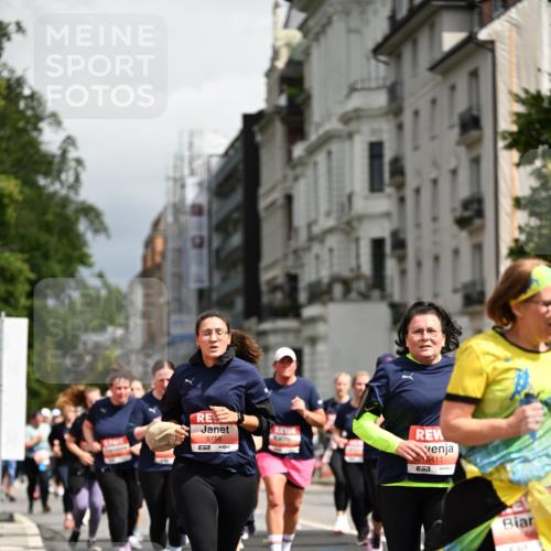 14.06.2026 - REWE Women's Run Dr. Thomas Lammeyer http://msf.ph/oto/9784919 14.06.2026 10:54:27 Laufen 5758, 5411, 7 meine-sportfotos.de