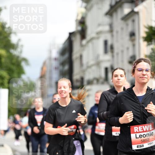 14.06.2026 - REWE Women's Run Dr. Thomas Lammeyer http://msf.ph/oto/9784979 14.06.2026 10:54:34 Laufen 5852, 7 meine-sportfotos.de