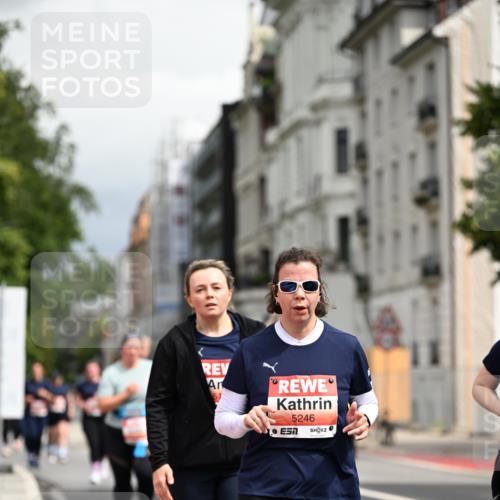 14.06.2026 - REWE Women's Run Dr. Thomas Lammeyer http://msf.ph/oto/9785003 14.06.2026 10:54:37 Laufen 51, 5246 meine-sportfotos.de