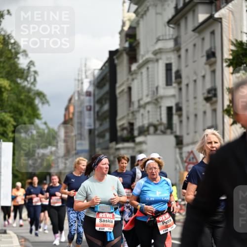 14.06.2026 - REWE Women's Run Dr. Thomas Lammeyer http://msf.ph/oto/9785012 14.06.2026 10:54:39 Laufen 5413, 7, 5779, 7 meine-sportfotos.de